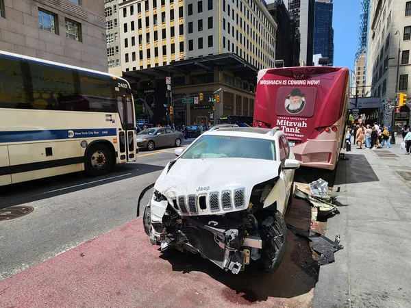 Accidente Con Dos Vehículos Quinta Avenida Nueva York Mayo Nueva —  Fotos de Stock