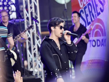 Jonas Brothers Today Show 'da canlı yayında. 12 Mayıs 2023, New York, ABD: Jonas Kardeşler bugün Rockefeller Center 'da canlı yayında Citi Konser Serisi' ni başlatıyor.. 