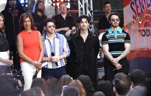 Jonas Brothers Effectuer Direct Sur Today Show Mai 2023 New — Photo