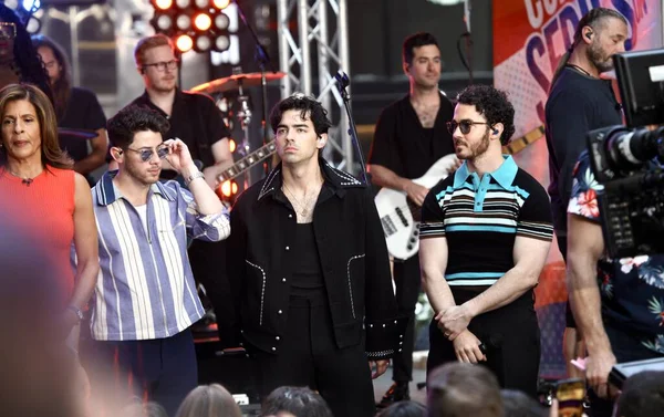 Jonas Brothers Interpretează Live Today Show Mai 2023 New York — Fotografie, imagine de stoc