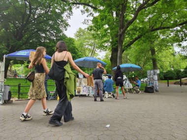 Central Park 'ta hareket var. 13 Mayıs 2023. New York, ABD: Bu Cumartesi (13), New York, ABD 'de Central Park' ta çok hareketlilik var.