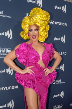 34. Yıllık GLAAD Medya Ödülleri. 13 Mayıs 2023, New York, New York, ABD: Alyssa Edwards, New York 'ta 13 Mayıs 2023 tarihinde New York Hilton Midtown' da düzenlenen 2023 GLAAD Medya Ödülleri 'ne katılmıştır.. 