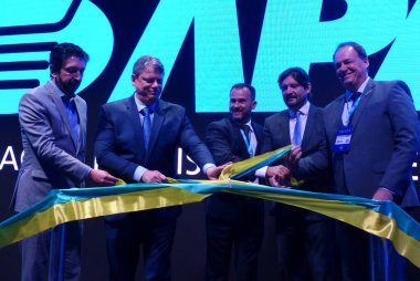 (Sao Paulo Valisi Tarcisio, 2023 APAS Fuarı 'na katıldı. 15 Mayıs 2023, Sao Paulo, Brezilya: Sao Paulo Tarcisio de Freitas Valisi, APAS fuarı 2023 Fuarı açılışına katıldı.