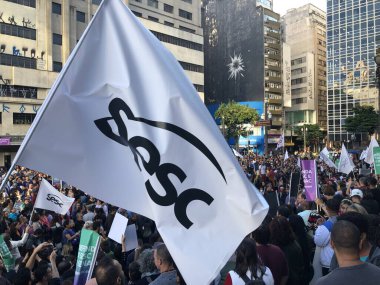 S gününde Sao Paulo 'da gösteri. 16 Mayıs 2023. Sao Paulo, Brezilya: S-Day, Ticaret Sistemi çalışanları, kullanıcılar, öğrenciler ve öğretmenleri büyük bir gösteride bir araya getirecek 