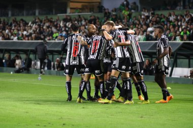 Brezilya Futbol Şampiyonası: Coritiba, Atletico MG 'ye karşı. 20 Mayıs 2023, Curitiba, Parana, Brezilya: Coritiba ve Atletico MG arasındaki futbol maçı, Estadio Couto Pereira' da düzenlenen 2023 Brezilya Futbol Şampiyonası 'nın 7. turu için geçerli. 