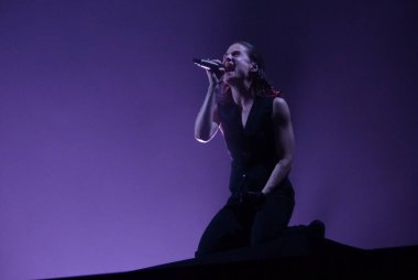 Christine ve The Queens grubu Sao Paulo 'daki C6 Müzik Festivali' nde sahne alıyor. 19 Mayıs 2023, Sao Paulo, Brezilya: Christine ve The Queens, Ibirapuera Park 'taki C6 Festivali' nin ilk sayısında Heineken çadırında sahne aldı.