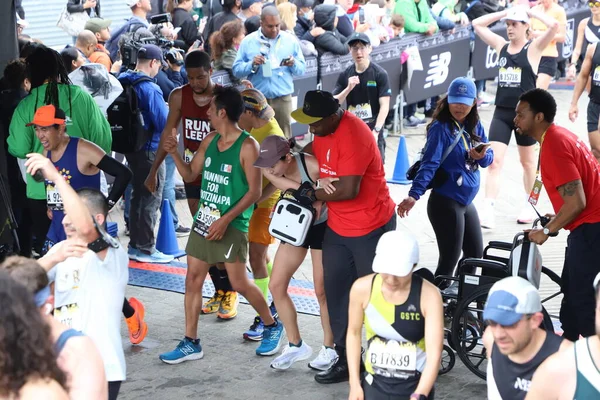 布鲁克林半马拉松13 1英里赛跑 2023年5月20日 美国纽约布鲁克林 布鲁克林半程马拉松赛 是美国最大的半程马拉松赛 全程13 1英里 穿过国王自治区 — 图库照片