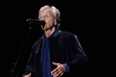 Caetano Veloso Sao Paulo 'daki C6 Müzik Festivali' nde sahne aldı. 21 Mayıs 2023, Sao Paulo, Brezilya: Caetano Veloso 21 Pazar günü C6 Müzik Festivali 'nin ilk gecesinde Ibirapuera konser salonunda sahne alacak.)