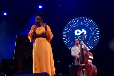 Samara Joy Sao Paulo 'daki C6 Müzik Festivali' nde gösteri yapıyor. 21 Mayıs 2023, Sao Paulo, Brezilya: Samara Joy 21 Pazar günü C6 Müzik Festivali 'nin ilk gecesinde Ibirapuera konser salonunda sahne alacak.)