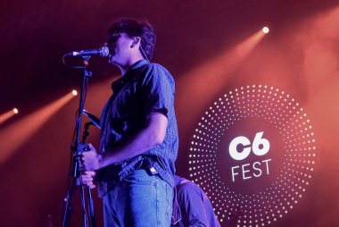 Black Country, New Road Sao Paulo 'daki C6 Müzik Festivali' nde sahne alıyor. 21 Mayıs 2023, Sao Paulo, Brezilya: Black Country, New Road 21 Pazar günü C6 Müzik Festivali 'nin ilk gecesinde Ibirapuera konser salonunda sahne alacak.). 