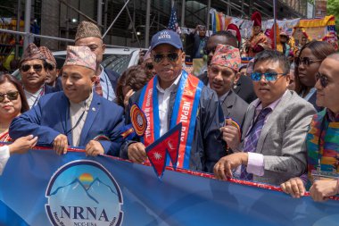 Nepal Günü Geçidi 2023. 21 Mayıs 2023, New York, New York, ABD: New York Belediye Başkanı Eric Adams 21 Mayıs 2023 'te New York City' de New York Şehri Nepal Günü Geçit Töreni 'nin kurdelesini kesti.. 