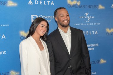 2023 Mutabakat Evi Yıldızları Gecesi Galası. 22 Mayıs 2023, New York, ABD: Alison Marks ve Jalen Brunson 22 Mayıs 2023 'te New York' ta Jacob K. Javits Kongre Merkezi 'nde düzenlenen 2023 Gece Mutabakat Evi Yıldızları Galası' na katıldılar..  