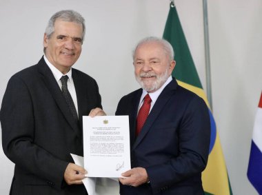 (Palacio do Planalto 'daki bazı ülkelerin büyükelçilerinin referanslarının sunumu. 24 Mayıs 2023, Brasilia, Federal Bölge, Brezilya: Brasilia 'daki Planalto Sarayı' nda aşağıdaki ülkelerin büyükelçileri tarafından referansların sunulması