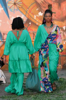 Isaac Silva, Sao Paulo Moda Haftası N55 'te geçit töreni yapıyor. 24 Mayıs 2023. Sao Paulo, Brezilya: Isaac Silva defilesi, SPFW-N55 sırasında, Sao Paulo 'daki 9 de Julho İşgali' nde 24 Mayıs 2023 Çarşamba günü düzenlenen bir podyumda. 