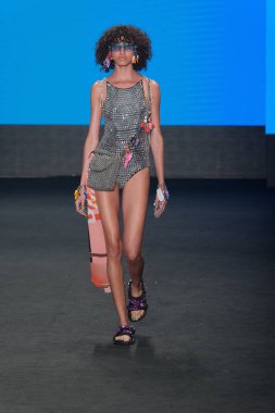 SPFW N55 : Martins Brand Parade. 25 Mayıs 2023, Sao Paulo, Brezilya: SPFW N55 2023 Martins Brand geçit törenini gösteriyor