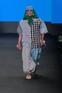 SPFW N55 : Martins Brand Parade. 25 Mayıs 2023, Sao Paulo, Brezilya: SPFW N55 2023 Martins Brand geçit törenini gösteriyor