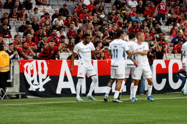 Brezilya Futbol Şampiyonası: Athletico Halkla İlişkiler Gremio 'ya karşı. 27 Mayıs 2023, Curitiba, Parana, Brezilya: Athletico PR ve Gremio arasındaki futbol maçı, 2023 Brezilya Şampiyonası 'nın 8. turu için geçerli. Gremio 2x1 kazandı.. 