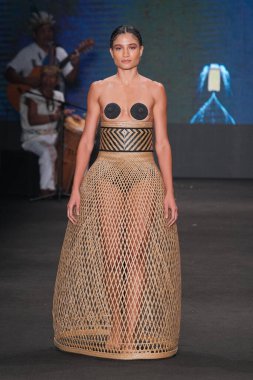 SPFW N55: Marcio Duarte Brand Parade. 27 Mayıs 2023, Sao Paulo, Brezilya: SPFW N53 Marcio Duarte moda gösterisi, SPFW-N55 sırasında, 27 Cumartesi günü Sao Paulo 'da Senac Lapa Faustolo' da bir podyumda). 