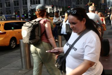 Paramore 'un canlı performansını izlemek için New York Madison Square Garden' da uzun bir hayran kuyruğu var. 30 Mayıs 2023, New York, ABD: Franklin, Tennessee 'li ünlü Amerikalı rock grubu, Paramore, Madison' da canlı performans sergiliyor. 