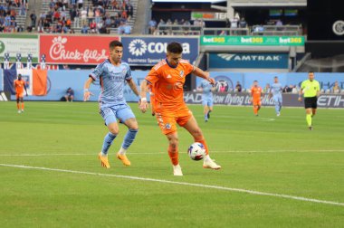 2023 MLS Normal Sezon: New York City FC Cincinnati 'ye karşı. 31 Mayıs 2023, New York, ABD: New York City FC ile MLS Doğu Konferansı için geçerli olan Cincinnati arasındaki futbol maçı, 31 Mayıs Çarşamba günü New York Yankee Stadyumu 'nda oynanacak.). 