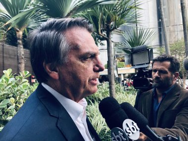 Jair Bolsonaro tıbbi testlerden sonra hastaneden ayrılıyor. 1 Haziran 2023, Sao Paulo, Brezilya: Brezilya eski Başkanı Jair Bolsonaro, testler yaptıktan sonra Vila Nova Conceicao 'daki Nova Star Hastanesi' nden ayrıldı ve daha sonra Tarcisio de Freitas ile görüştü.