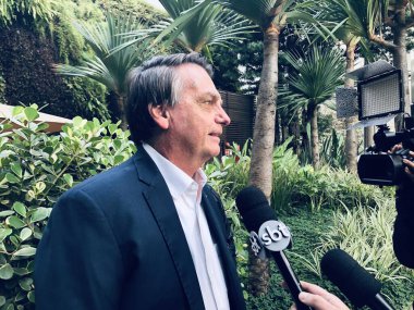 Jair Bolsonaro tıbbi testlerden sonra hastaneden ayrılıyor. 1 Haziran 2023, Sao Paulo, Brezilya: Brezilya eski Başkanı Jair Bolsonaro, testler yaptıktan sonra Vila Nova Conceicao 'daki Nova Star Hastanesi' nden ayrıldı ve daha sonra Tarcisio de Freitas ile görüştü.