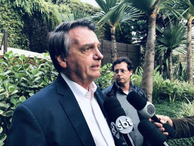 Jair Bolsonaro tıbbi testlerden sonra hastaneden ayrılıyor. 1 Haziran 2023, Sao Paulo, Brezilya: Brezilya eski Başkanı Jair Bolsonaro, testler yaptıktan sonra Vila Nova Conceicao 'daki Nova Star Hastanesi' nden ayrıldı ve daha sonra Tarcisio de Freitas ile görüştü.