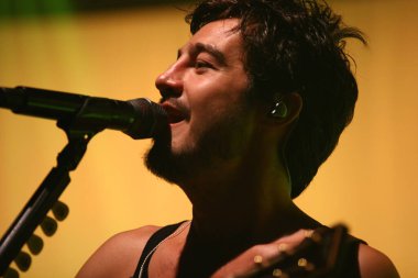 Tiago Iorc Live Curitiba 'da sahne alıyor. 02 Haziran 2023, Curitiba, Parana, Brezilya: Tiago Iorc, Portekiz, İspanya ve İngiltere 'deki şehirlerde konser verdiği 2022 yılı sonunda 