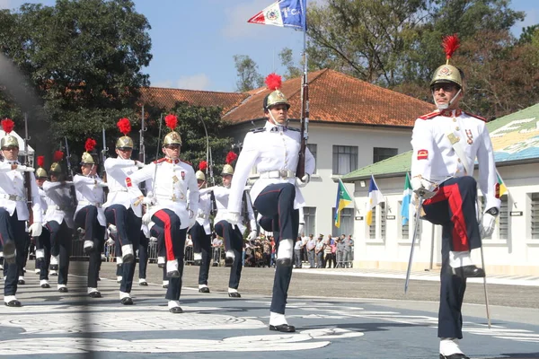 サンパウロの軍事警察学校での式典 2023年8月2日ブラジル サンパウロ ブラジル元大統領ハイル ボルソナーロとサンパウロ タルシシオ フリータス知事 サンパウロ市長リカルド ヌネス — ストック写真
