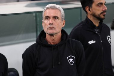 Botafogo ile Athletico PR arasındaki Brezilya şampiyonluk maçı. Haziran 06, 2023. Curitiba, Parana, Brezilya: Athletico PR ile Botafogo arasındaki maç, Brezilya Şampiyonası 'nın dokuzuncu turu için Cumartesi günü Arena da Baixada' da geçerli.). 