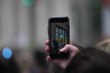 Ed Sheeran Today Show 'da canlı yayında. 6 Haziran 2023, New York, ABD: Ed Sheeran, Rockefeller Center 'daki Citi Konser Serisi' nde canlı performans sergiliyor.. 