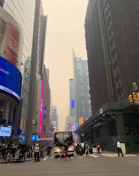 Time Square Nyc Smoke Canada Fire Inglês Junho 2023 Nova — Fotografia de Stock
