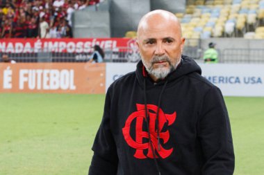 Rio de Janeiro (RJ), 06 / 08 / 2023 - LIBERTADORES / FLAMENGO / RACING / RJ - Flamengo 'dan Jorge Sampaoli, grup aşamaları için geçerli olan Racing maçında. A grubu, Libertadores da America 2023 'ün 5. raundu Mario Filho Stadyumu' nda yapıldı. 