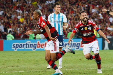 Rio de Janeiro (RJ), 06 / 08 / 2023 - LIBERTADORES / FLAMENGO / RACING / RJ - Wesley do Flamengo gol atıyor ve grup safhaları için geçerli olan Racing maçında golünü kutluyor. A grubu, Libertadores da America 2023 'ün 5. raundu.