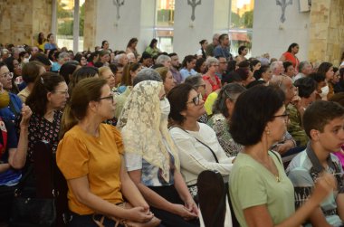 Natal (RN), Brezilya 06 / 08 / 2023 - Corpus Christi Kilisesi, Santa Rita de Cassia dos Impossible veis, Natal RN Ponta Negra kompleksi, Peder Flavio Herculano başkanlığındaki .