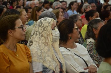 Natal (RN), Brezilya 06 / 08 / 2023 - Corpus Christi Kilisesi, Santa Rita de Cassia dos Impossible veis, Natal RN Ponta Negra kompleksi, Peder Flavio Herculano başkanlığındaki .
