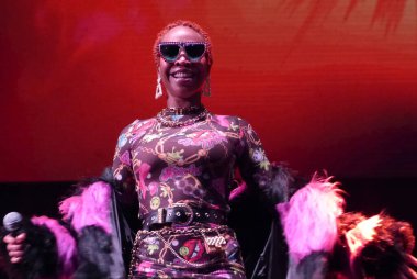 Şarkıcı Karol Konka 'nın 2023 Castro Festivali' nin ön-Parada LGBT + 'sı sırasında verdiği konser, 10 Haziran 2023 Cumartesi günü Sao Paulo' nun orta kesimindeki Vale do Anhangabau 'da gerçekleşti. İki aşamalı 15 saatlik etkinlik. 