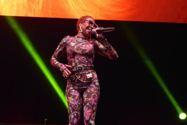 Şarkıcı Karol Konka 'nın 2023 Castro Festivali' nin ön-Parada LGBT + 'sı sırasında verdiği konser, 10 Haziran 2023 Cumartesi günü Sao Paulo' nun orta kesimindeki Vale do Anhangabau 'da gerçekleşti. İki aşamalı 15 saatlik etkinlik. 