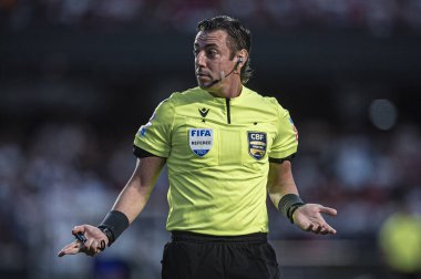 SAO PAULO (SP), Brezilya 06 / 11 / 2023 - Sao Paulo ve Palmeiras arasındaki maçta Raphael Claus, 2023 Brezilya Futbol Şampiyonası 'nın onuncu turu için geçerli