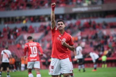 PORTO ALEGRE (RS), Brezilya 06 / 11 / 2023 - Brasileirao 'nun 10. turu için geçerli olan Inter ve Vasco arasındaki maç, 11 Haziran Pazar günü öğleden sonra Porto Alegre' nin güney bölgesinde Estadio Beira-Rio 'da yapıldı.