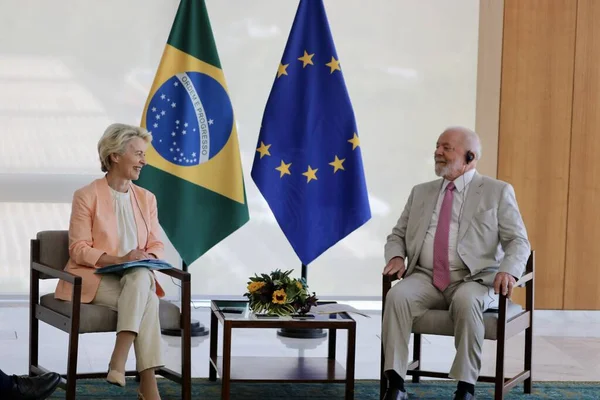 欧洲联盟委员会主席在Palacio Planalto的会议 2023年6月12日巴西利亚 巴西联邦行政区 巴西联邦共和国总统路易斯 伊纳西奥 达席尔瓦 — 图库照片