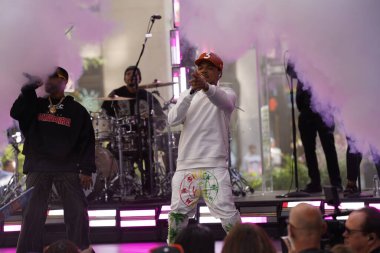 Chance The Today Show 'da rapçi. 15 Haziran 2023, New York, ABD: Chance The Rapper bugün burada, Rockefeller Plaza 'da Today Show' da sahne aldı. O bir rapçi, şarkıcı, söz yazarı ve Chicago, Illinois 'li bir aktör.. 