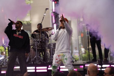 Chance The Today Show 'da rapçi. 15 Haziran 2023, New York, ABD: Chance The Rapper bugün burada, Rockefeller Plaza 'da Today Show' da sahne aldı. O bir rapçi, şarkıcı, söz yazarı ve Chicago, Illinois 'li bir aktör.. 