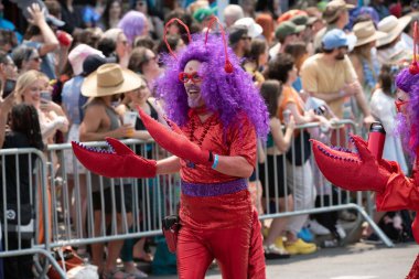 Coney Adası 'ndaki Denizkızı Geçidi. 17 Haziran 2023, Coney Adası, Brooklyn, New York, ABD: Denizkızı Geçidi 1983 yılında özellikle 3 amaçla kuruldu: Denizkızı adında sokaklarda yaşayan yerel sakinlerin mitolojisini canlandırıyor. 