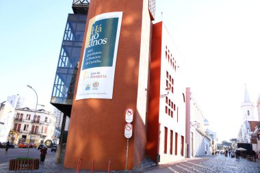 Curitiba (PR), Brazil 19 / 06 / 2023 - Curitiba Belediye Binası 'nın Casa da Memoria' sı yaklaşık 100.000 dökümandan oluşan saygın bir koleksiyonu ve tarihten olaylar ve karakterler hakkında 400.000 'den fazla fotoğraf saklıyor 