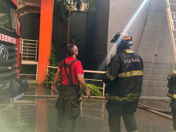 Sao Paulo Brazilië Een Brand Een Religieuze Goederenwinkel Mobiliseerde Brandweerlieden — Stockfoto