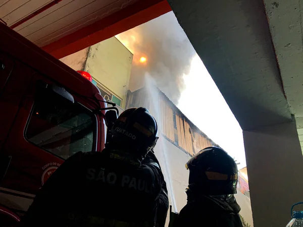 Sao Paulo Brazil Fire Religious Goods Store Mobilized Firefighters Afternoon — Stock Photo, Image