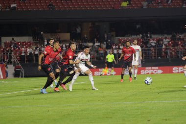 Sao Paulo (SP), Brezilya 06 / 21 / 2023 - Sao Paulo ile Athletico-PR arasındaki maç, Brezilya şampiyonasının 11. turu için geçerli, bu çarşamba gecesi, Morumbi Stadyumu 'nda (21). 