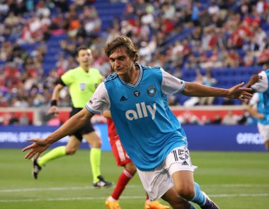 Bender, MLS Normal Sezonu 'nda ilk golünü attı: New York Red Bulls, Charlotte FC' ye karşı. 21 Haziran 2023, Harison, New Jersey, ABD: Bender (Charlotte FC), Major League için geçerli olan New York Red Bulls maçında ilk golünü attı. 