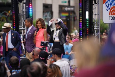 NBC 'de Today Show' da Kim Petras, 23 Haziran 2023, New York, ABD: Kim Petras bugün Rockefeller Plaza 'daki Today Show' un Citi Konser Serisi 'nde hayranlarının dans edip şarkı söylediği yüksek enerjili ve dinamik bir set sundu.. 
